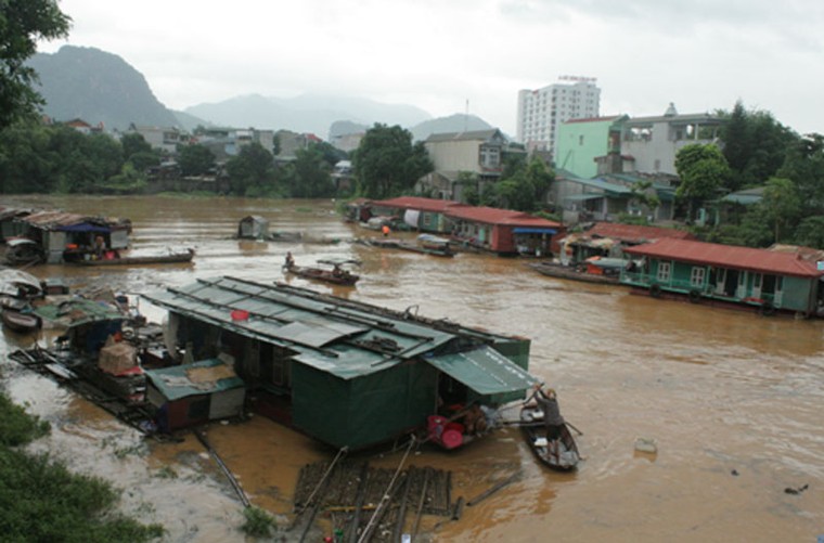 Hòa Bình: 10 người chết do mưa lũ, Quốc lộ 6 bị chia cắt ảnh 4