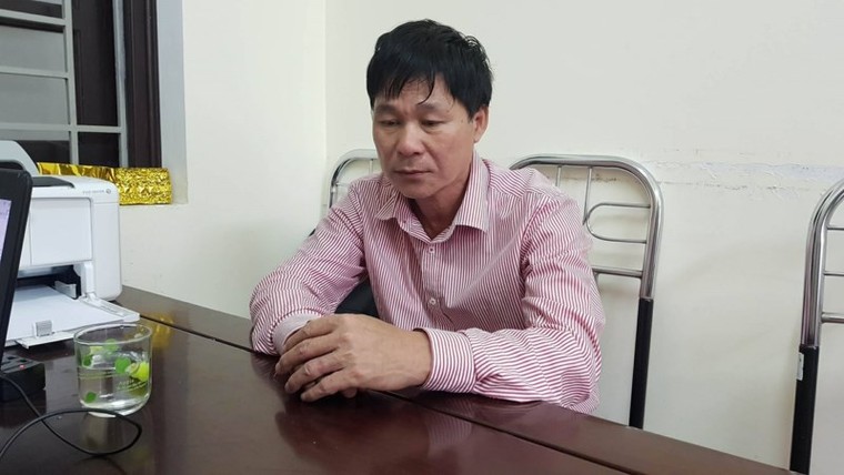 Nghệ An: Bắt tạm giam 2 đối tượng tuồn 2 triệu lit xăng giả ra thị trường ảnh 1