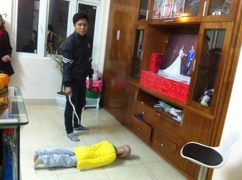 Hà Nội: Bé trai bị bố đẻ và mẹ kế bạo hành tự giải cứu mình ảnh 1