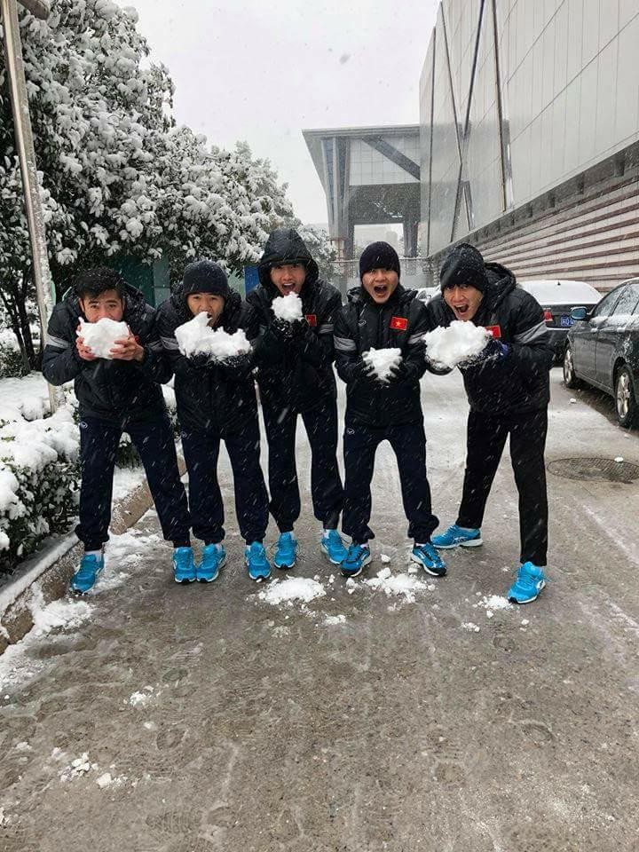 Trận chung kết giữa U23 Việt Nam và U23 Uzbekistan có thể bị hoãn do tuyết rơi dày ảnh 1