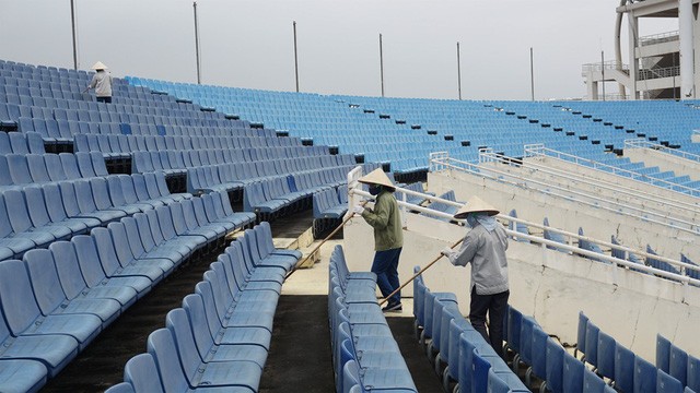 Hà Nội và TP HCM tất bật chuẩn bị màn hình phục vụ CĐV xem chung kết U23 châu Á ảnh 5