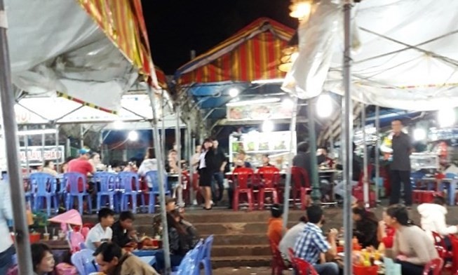 Đà Lạt: Chê cơm nguội, gà sống, nữ du khách bị chủ quán đánh bất tỉnh ảnh 1