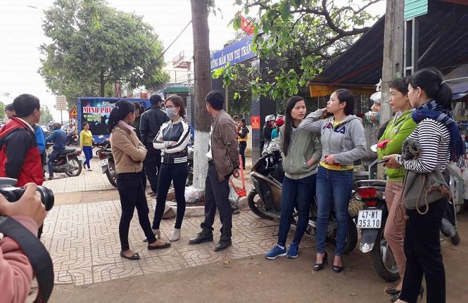 Vụ tuyển thừa 500 giáo viên: Khiển trách về mặt Đảng hai lãnh đạo huyện Krông Pắk ảnh 1