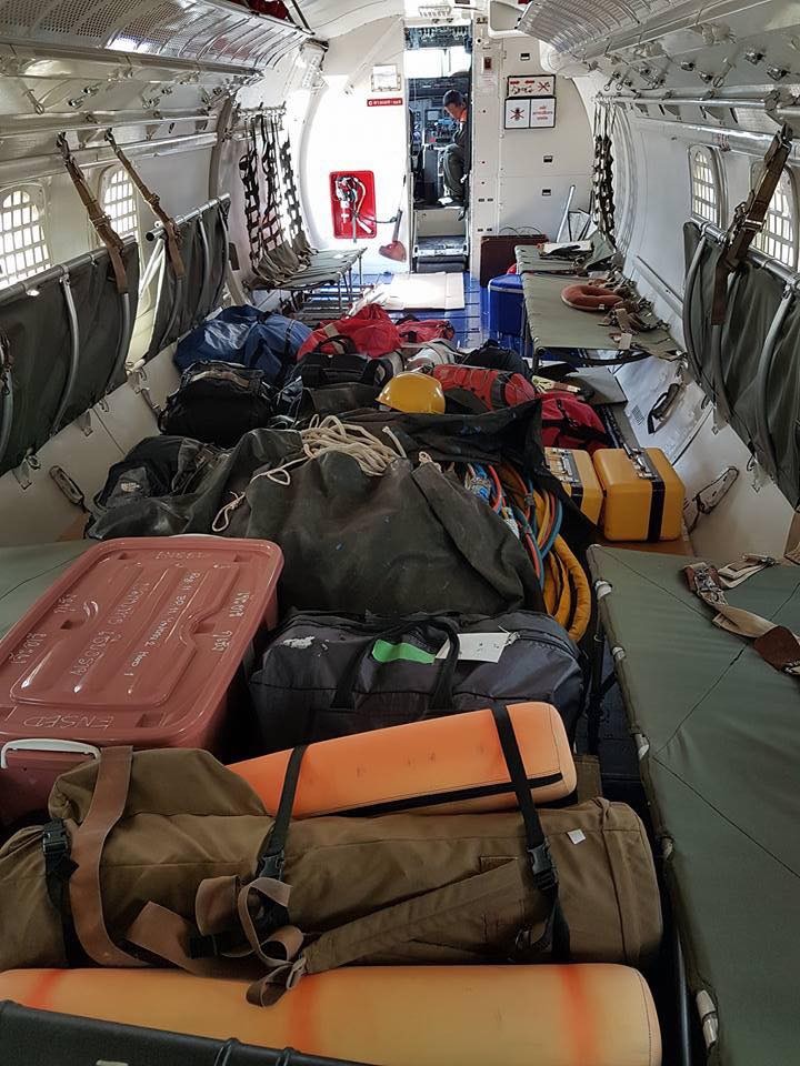 [ẢNH]: Đặc nhiệm SEAL làm việc cật lực trong hang Tham Luang ảnh 2