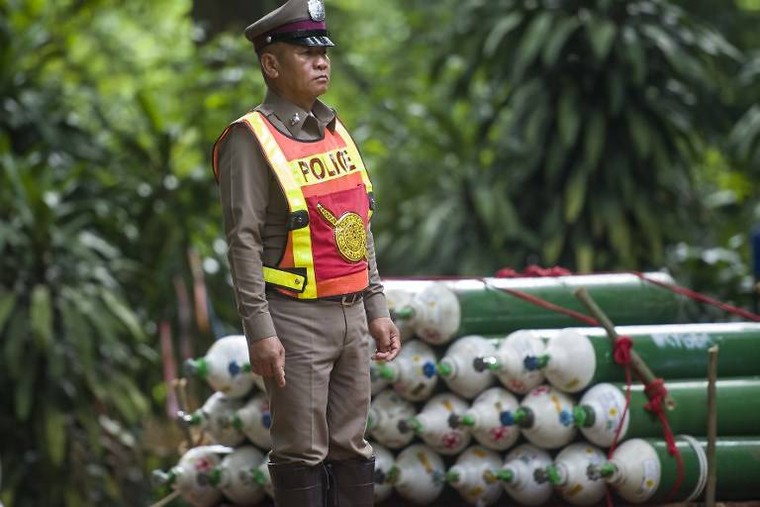 Đã có đủ điều kiện để đưa đội bóng trong hang Tham Luang ra ngoài ảnh 1
