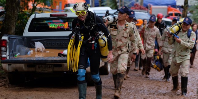 Toàn cảnh ngày thứ hai của cuộc giải cứu đội bóng trong hang Tham Luang ảnh 1