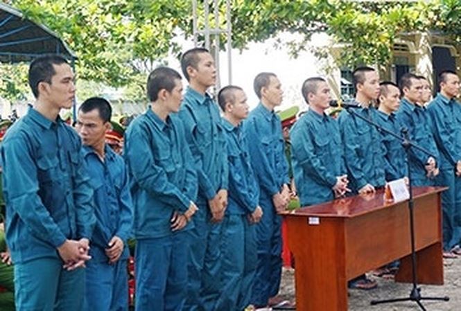 Phạt tù 15 đối tượng 'gây rối trật tự' tại Bình Thuận ảnh 1