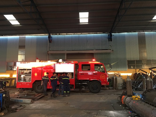 Đà Nẵng: Hỏa hoạn dữ dội tại nhà máy sản xuất thép ảnh 2