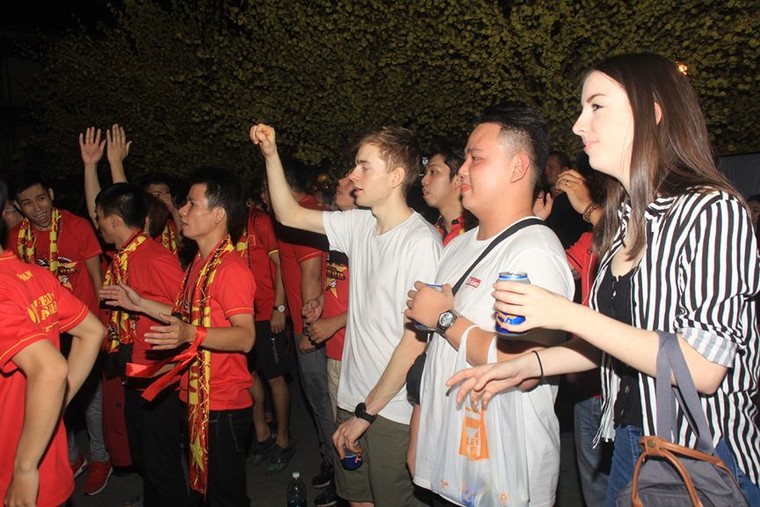 Hội cổ động viên 