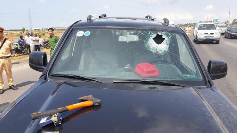 Đại úy CSGT truy đuổi tài xế tâm thần đã tử vong sau phẫu thuật ảnh 1