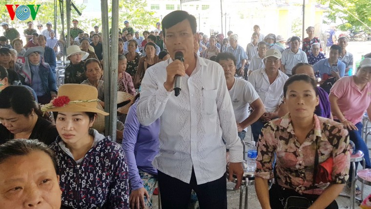 Đà Nẵng ùn ứ chất thải do người dân chặn xe rác vào bãi rác Khánh Sơn ảnh 1