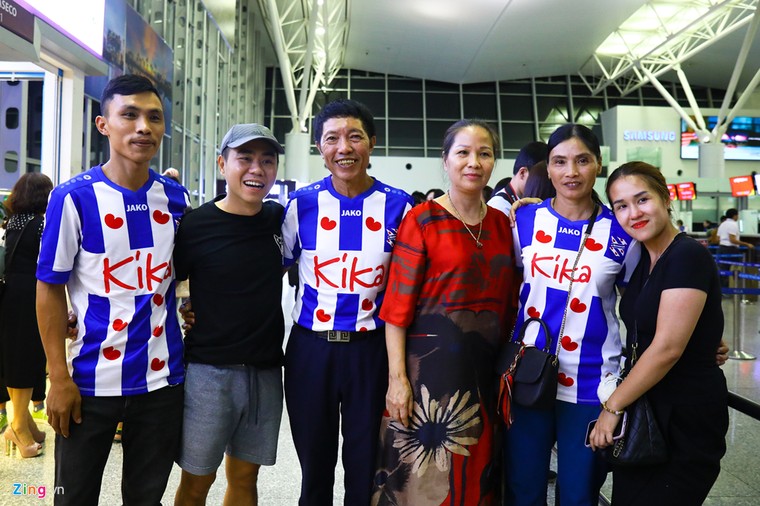 Vân Hậu lên đường sang Hà Lan: 'Tôi sẽ cố gắng hết mình' ảnh 2