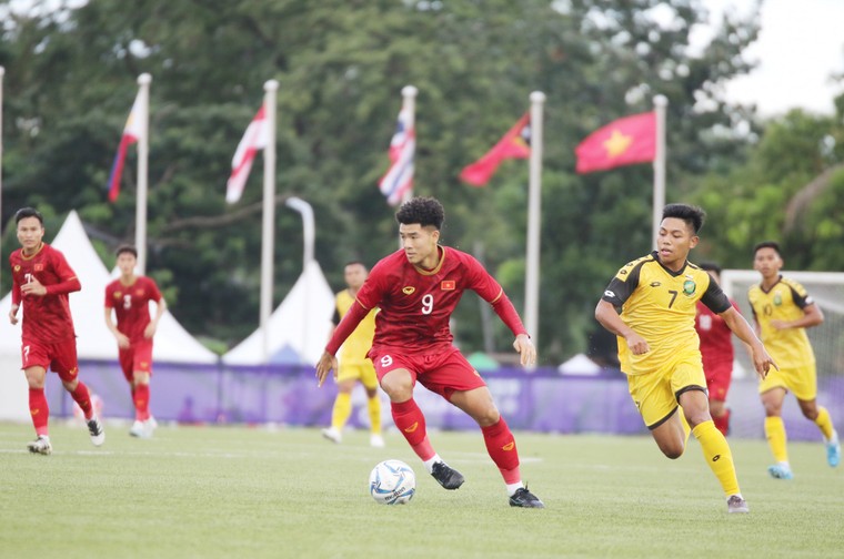 Ra quân thắng lợi, U22 Việt Nam vẫn tỏ ra hết sức thận trọng ảnh 1