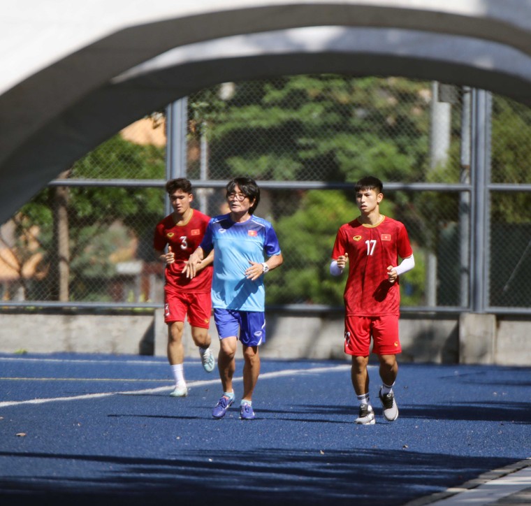 U22 Việt Nam 'lập trình' kế hoạch chuẩn bị cho trận đấu gặp U22 Lào ảnh 2