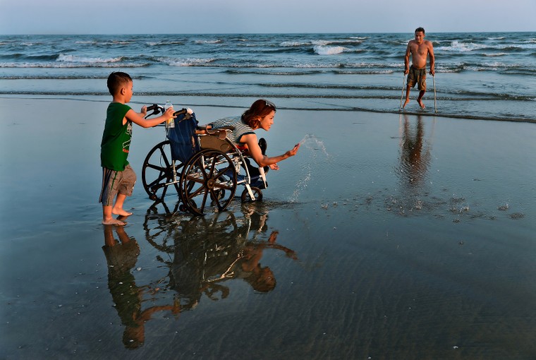 Triển lãm các tác phẩm đoạt giải Cuộc thi Ảnh Việt Nam 2020 ảnh 10