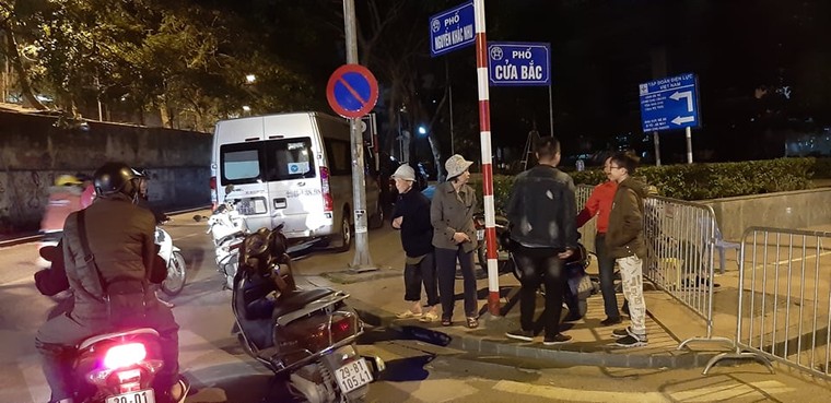 Di dời thành công quả bom trên phố Cửa Bắc ảnh 1