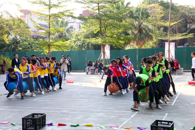 Sinh viên Đại học Văn hóa Hà Nội 'giải mã' thông điệp bảo vệ môi trường ảnh 2