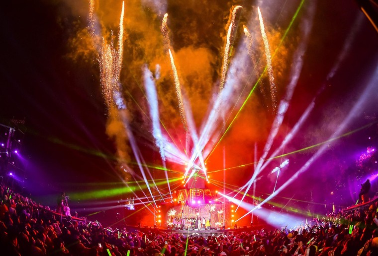 Gần 20.000 cư dân Ecopark mãn nhãn cùng đại tiệc countdown hoành tráng ảnh 1