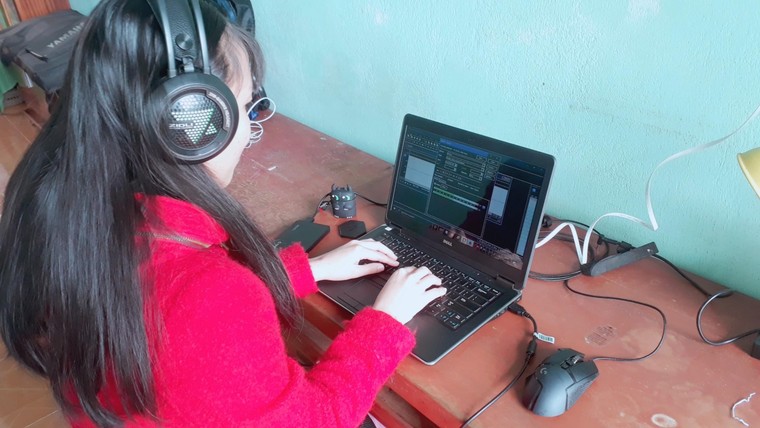 Người khiếm thị phấn khởi nhận lương từ việc dán nhãn dữ liệu ảnh 1