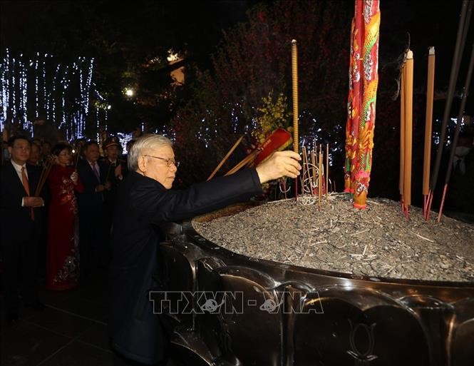 Tổng Bí thư, Chủ tịch nước chúc Tết quân và dân Thủ đô ảnh 3