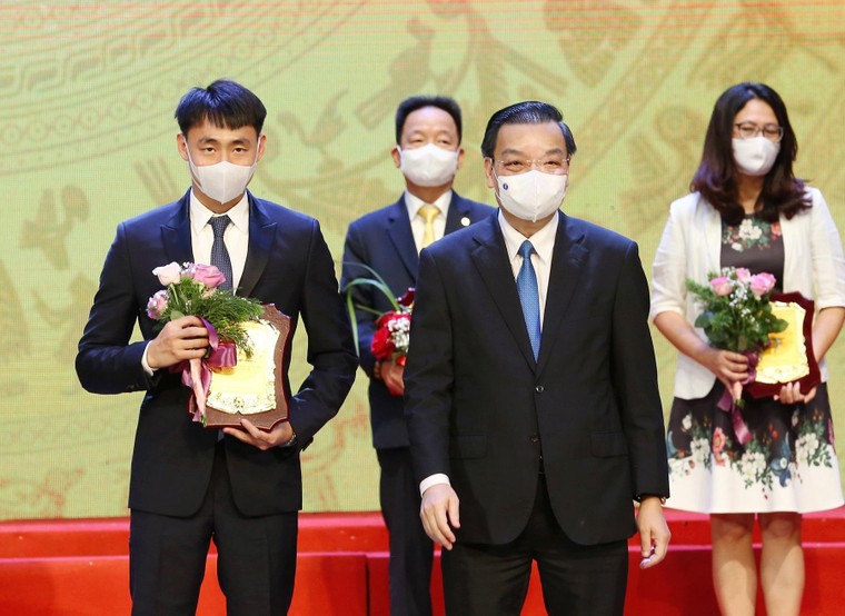 HDMon Holdings ủng hộ 20 tỷ đồng phòng, chống dịch COVID-19 ảnh 1