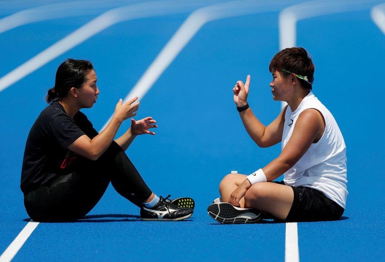 Câu chuyện của một vận động viên Điếc chuyển giới ảnh 1