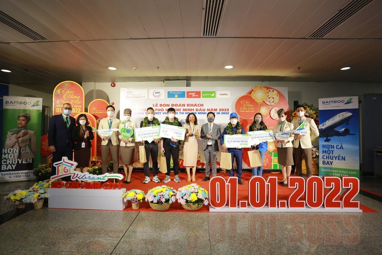 Bamboo Airways lì xì vé bay cho hành khách trên chuyến bay đầu năm ảnh 2