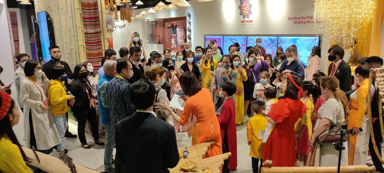 Expo 2020 Dubai: Giới thiệu Tết Việt đến bè bạn Trung Đông ảnh 6