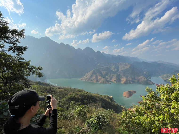 Nhật ký 99 ngày xuyên Việt: Tủa Chùa ngày tôi đến ảnh 15