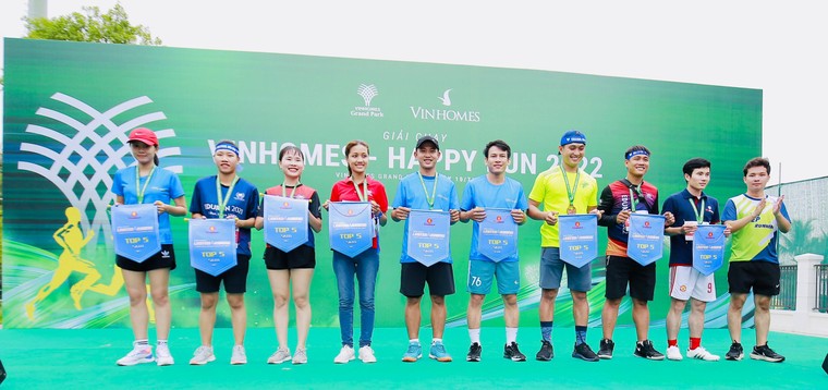 Hơn 3.000 người tham dự Giải chạy Vinhomes - Happy Run 2022 ảnh 4