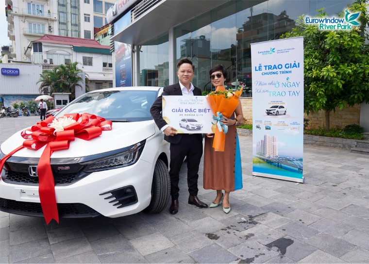 Lễ trao cặp xe Honda City RS cho 2 chủ nhân may mắn tại Eurowindow River Park ảnh 1