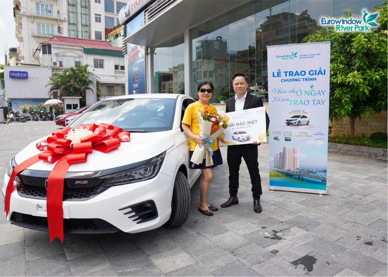 Lễ trao cặp xe Honda City RS cho 2 chủ nhân may mắn tại Eurowindow River Park ảnh 2