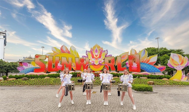 Ngàn trải nghiệm thú vị từ chuỗi sự kiện văn hóa, lễ hội tại Sun World Ha Long ảnh 2