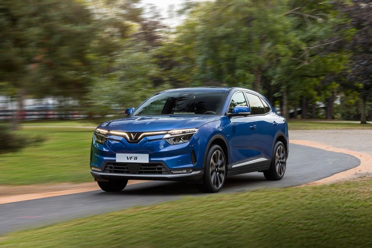Chuyên gia xe thế giới đánh giá về VF 8: 'Một mẫu xe tinh tế và ấn tượng' ảnh 3