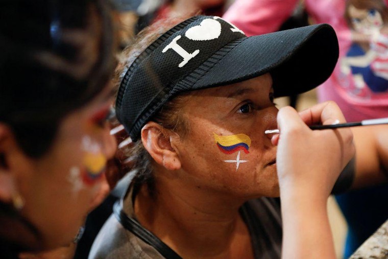 Người dân Ecuador ăn mừng chiến thắng lịch sử tại World Cup ảnh 2