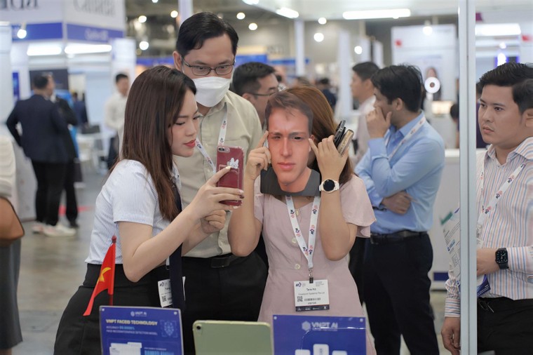 VNPT Face ID gây ấn tượng tại Asia Tech X Singapore 2023 ảnh 3