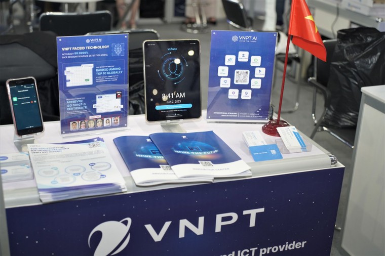VNPT Face ID gây ấn tượng tại Asia Tech X Singapore 2023 ảnh 1