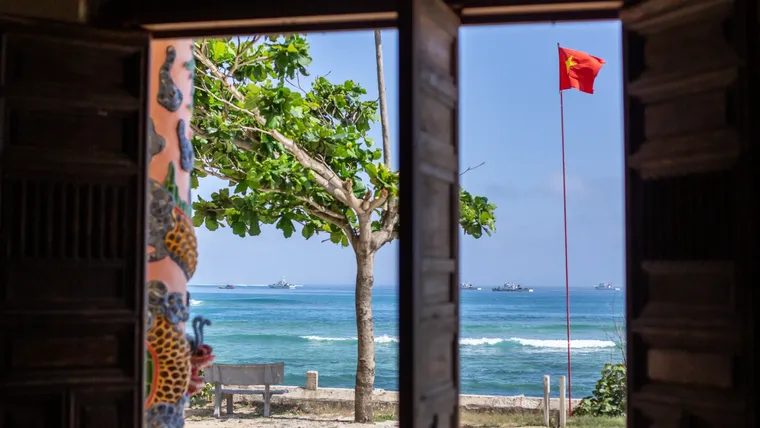 Tục thờ cá voi của người Việt qua ghi chép của một nhà báo Anh ảnh 2