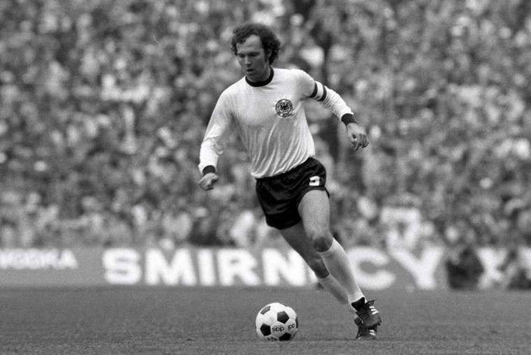 "Hoàng đế bóng đá" Franz Beckenbauer qua đời ảnh 1