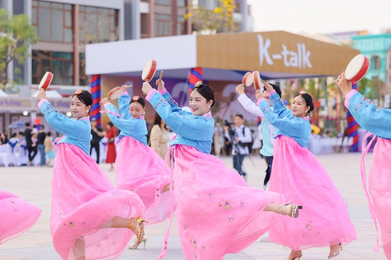 Khai màn “Chợ Tết Phố Hội” phía Đông Thủ đô ảnh 5