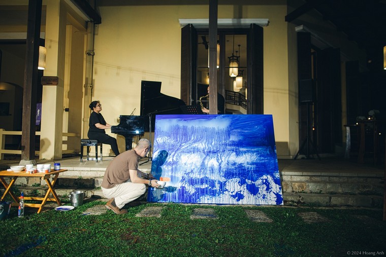 Ana Mandara Đà Lạt tổ chức triển lãm “Mây Miền” của họa sĩ Trần Nhật Thăng ảnh 1