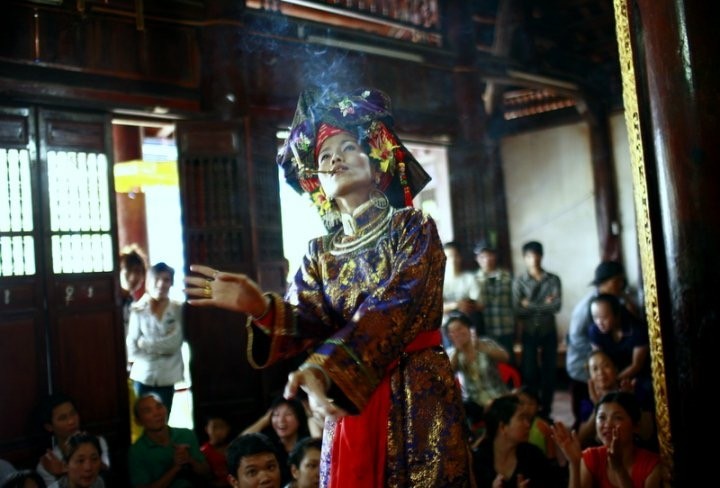 Lên đồng - Nghi lễ dân gian ảnh 5