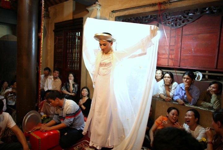 Lên đồng - Nghi lễ dân gian ảnh 10