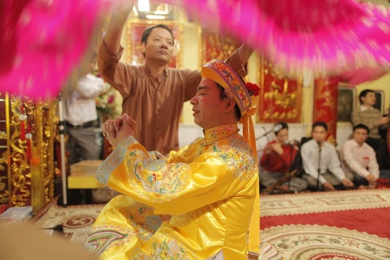 Lên đồng - Nghi lễ dân gian ảnh 27