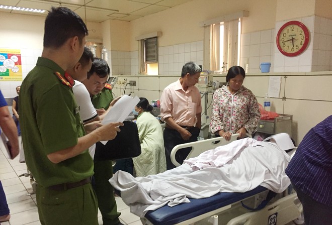 Bộ Công an chỉ đạo điều tra vụ 07 người tử vong khi chạy thận ở Hòa Bình ảnh 1