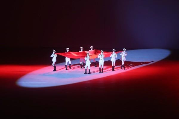 Khai mạc SEA Games 31: Thân thiện, hiện đại và mạnh mẽ ảnh 7