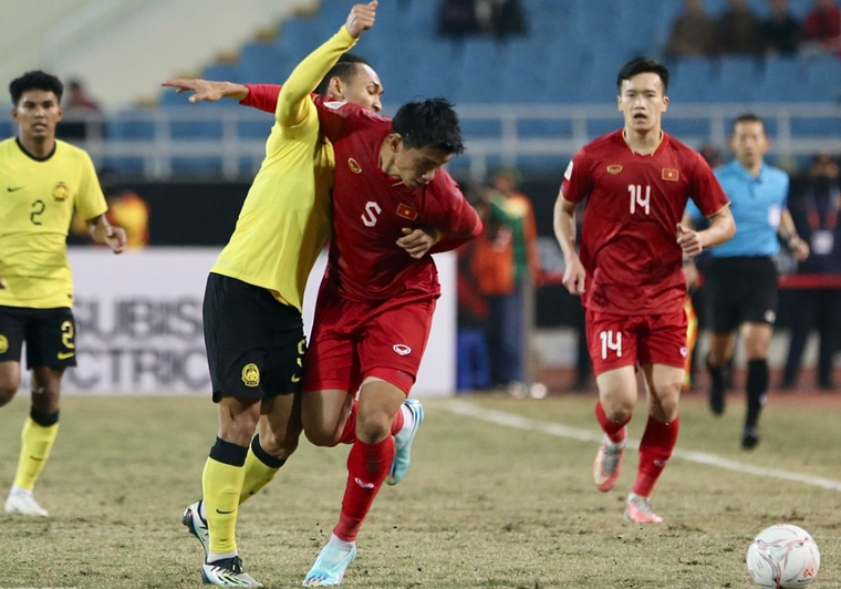 Tại sao chúng ta khen, chê một cầu thủ? ảnh 1