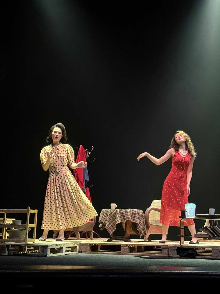 Ngày mai trời lại sáng và hôm nay có những ngôi sao đã được sinh ra ảnh 1