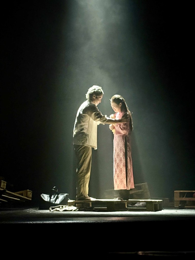 Ngày mai trời lại sáng và hôm nay có những ngôi sao đã được sinh ra ảnh 4