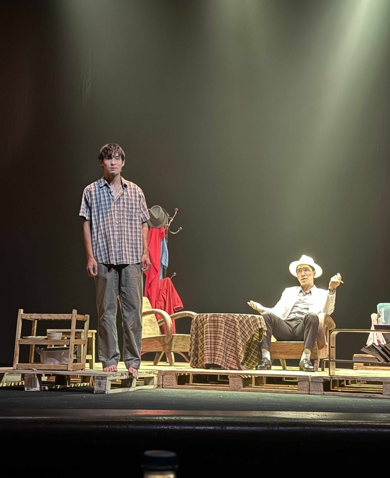 Ngày mai trời lại sáng và hôm nay có những ngôi sao đã được sinh ra ảnh 2